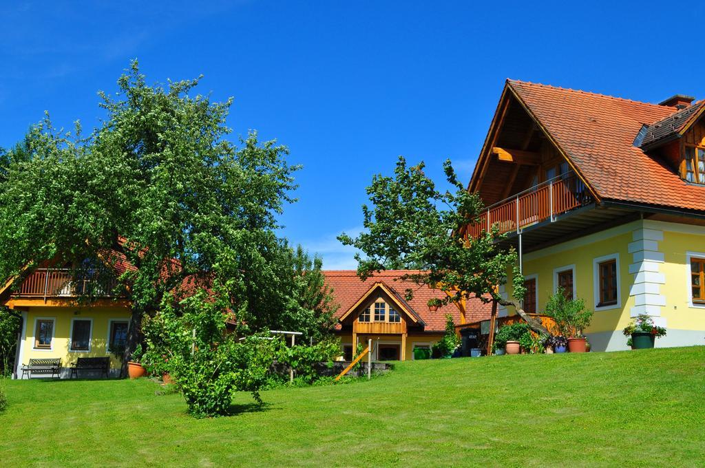 Haus Schoenegger Kitzeck im Sausal Bagian luar foto